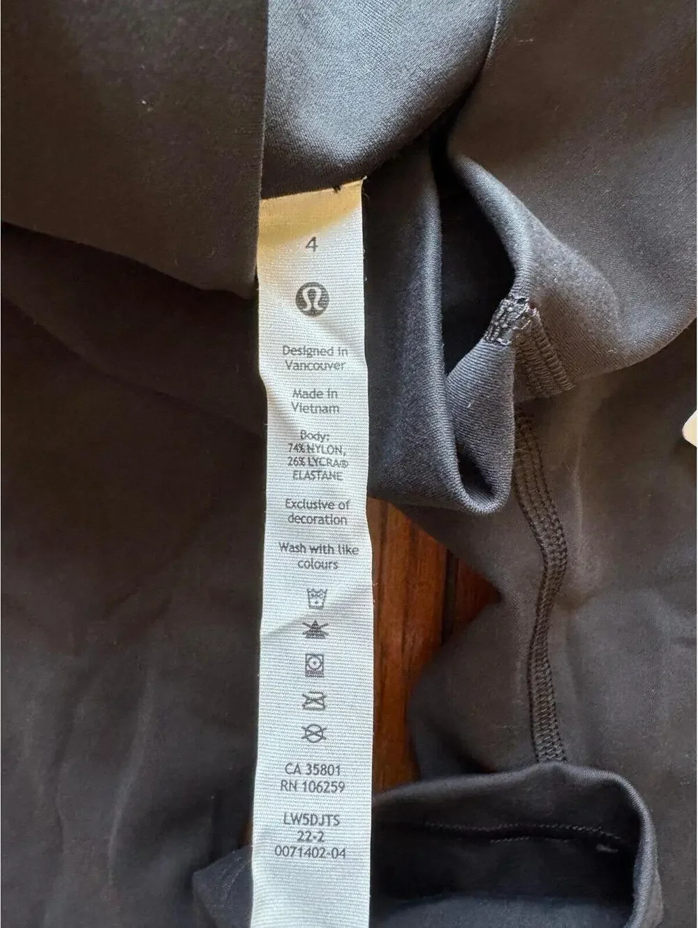 Lululemon Instill High Rise 25” Black Size 4 NWT